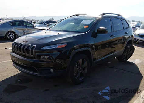 2016 Jeep Cherokee 75Th Anniversary z USA, uszkodzony, nr VIN 1C4PJMCB7GW235048